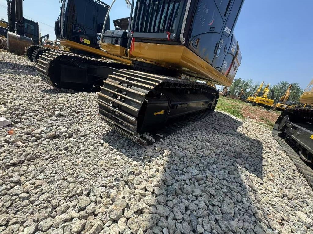 CAT 320d2 - حفار زاحف: صورة 5 CAT 320d2 - حفار زاحف: صورة 5