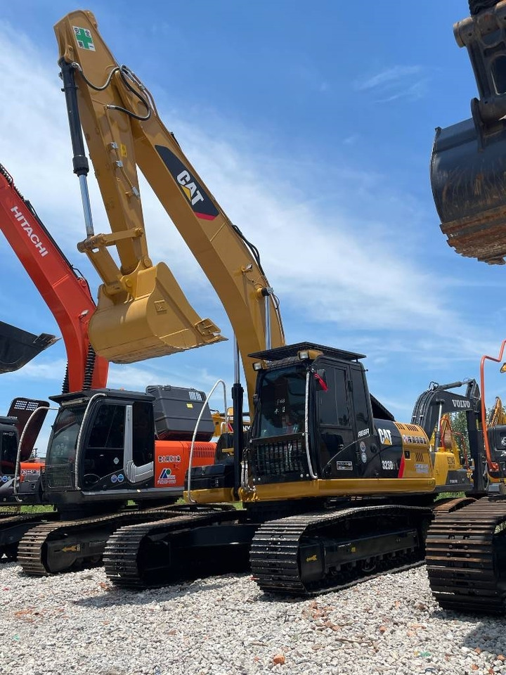CAT 323D2 - حفار زاحف: صورة 2 CAT 323D2 - حفار زاحف: صورة 2