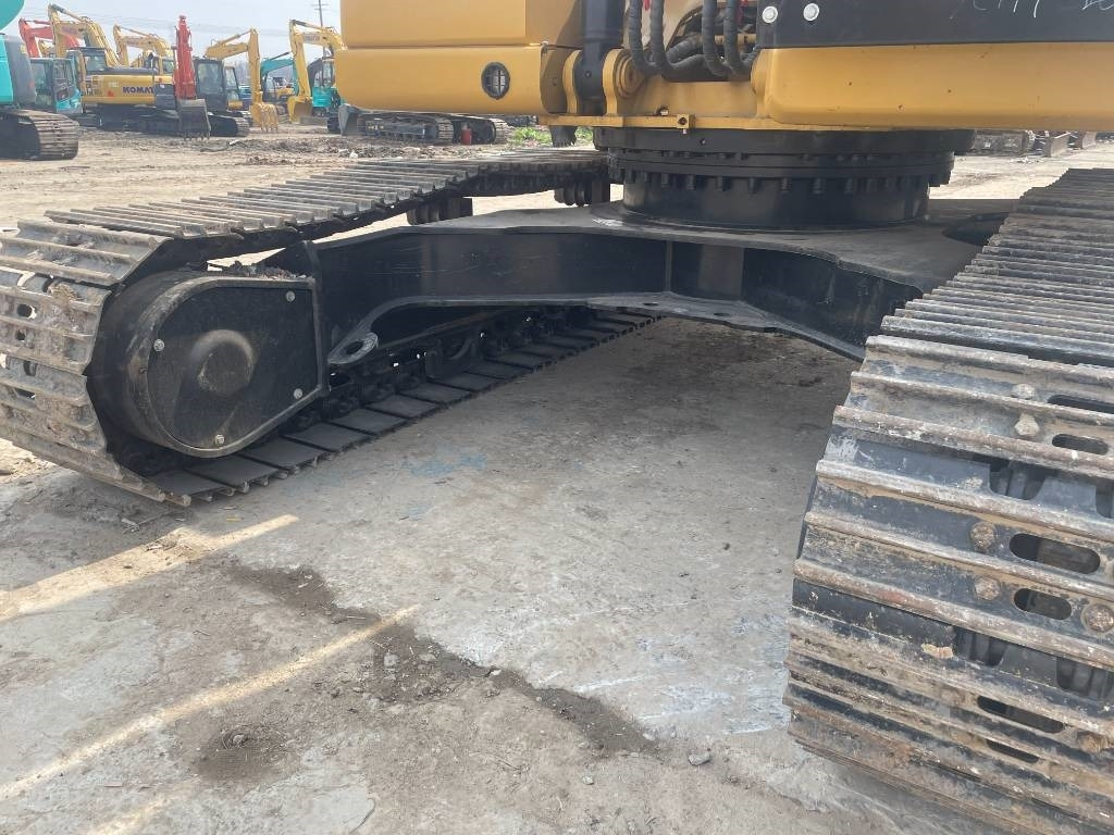 CAT 323GC  - حفار زاحف: صورة 5 CAT 323GC  - حفار زاحف: صورة 5