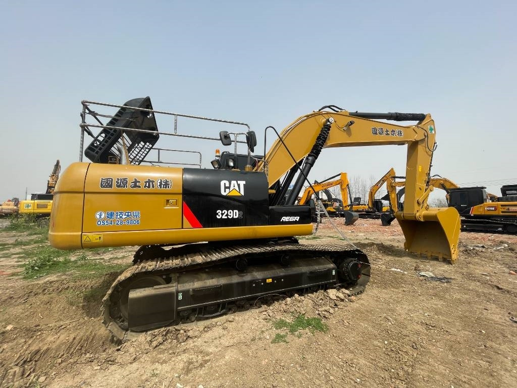 CAT 329D2 - حفار زاحف: صورة 1 CAT 329D2 - حفار زاحف: صورة 1