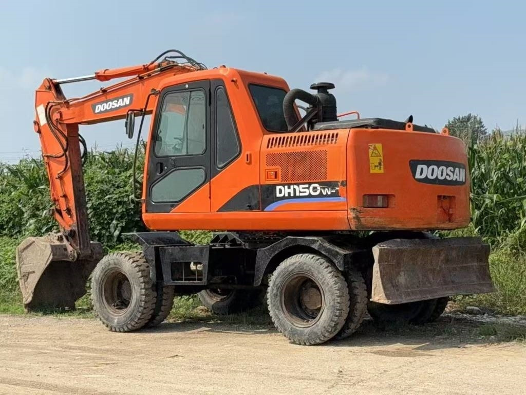 Doosan DH 150 W-7 - حفار زاحف: صورة 4 Doosan DH 150 W-7 - حفار زاحف: صورة 4