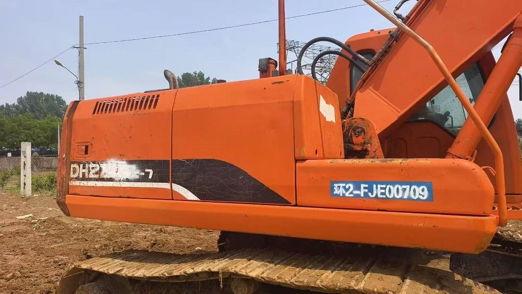 Doosan DH 225 LC-7 - حفار زاحف: صورة 4 Doosan DH 225 LC-7 - حفار زاحف: صورة 4