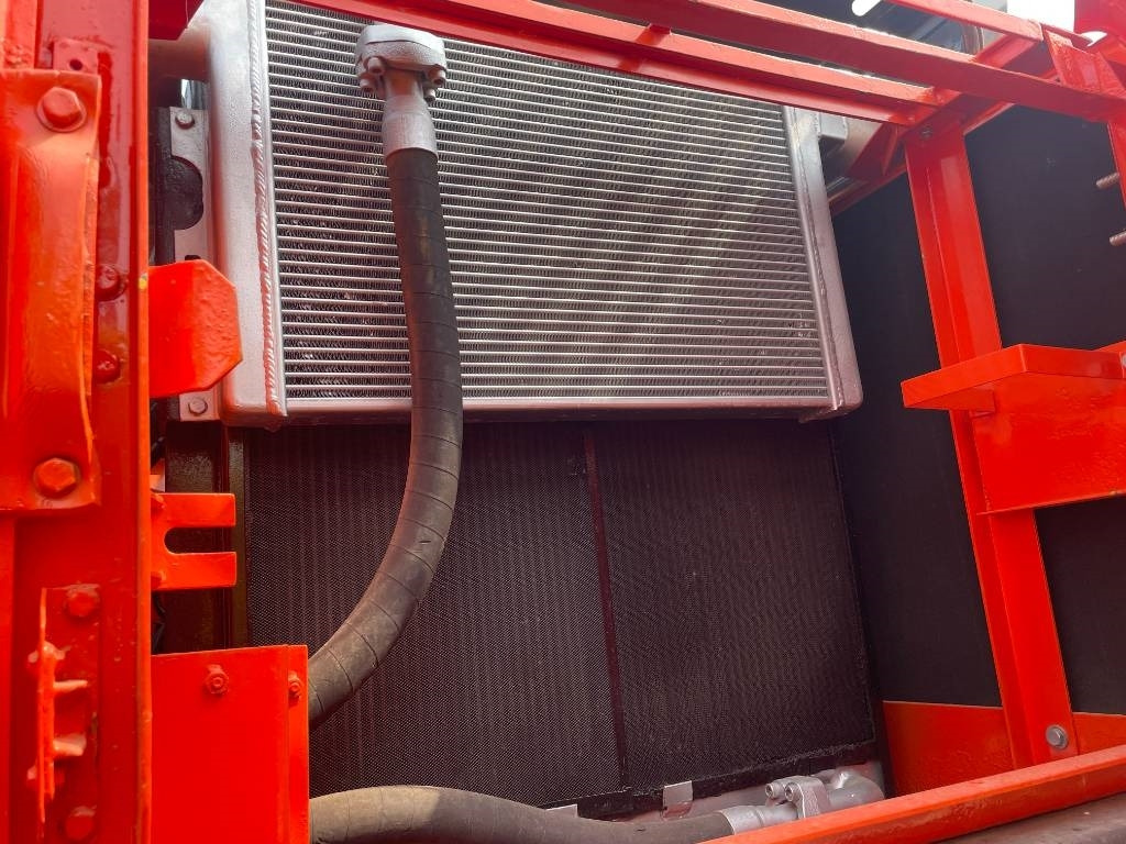 Doosan DX 300  - حفار زاحف: صورة 5 Doosan DX 300  - حفار زاحف: صورة 5