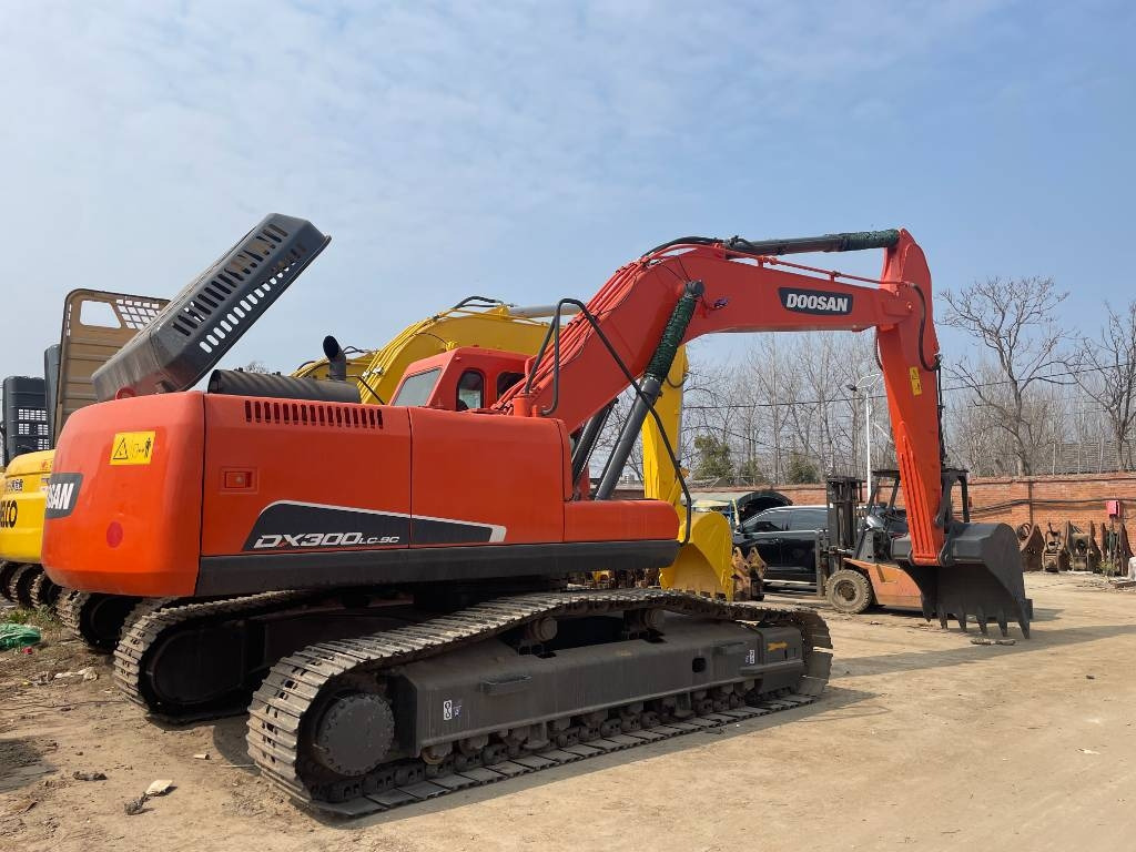 Doosan DX 300  - حفار زاحف: صورة 1 Doosan DX 300  - حفار زاحف: صورة 1
