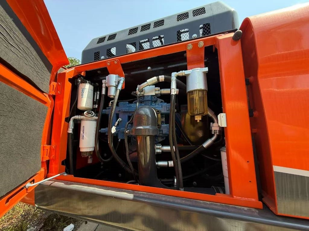 Doosan DX 340 - حفار زاحف: صورة 4 Doosan DX 340 - حفار زاحف: صورة 4
