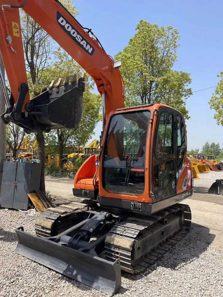 Doosan DX 75-9 C  - حفار صغير: صورة 2 Doosan DX 75-9 C  - حفار صغير: صورة 2