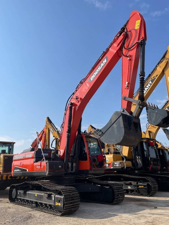 Doosan DX225LCA - حفار زاحف: صورة 4 Doosan DX225LCA - حفار زاحف: صورة 4
