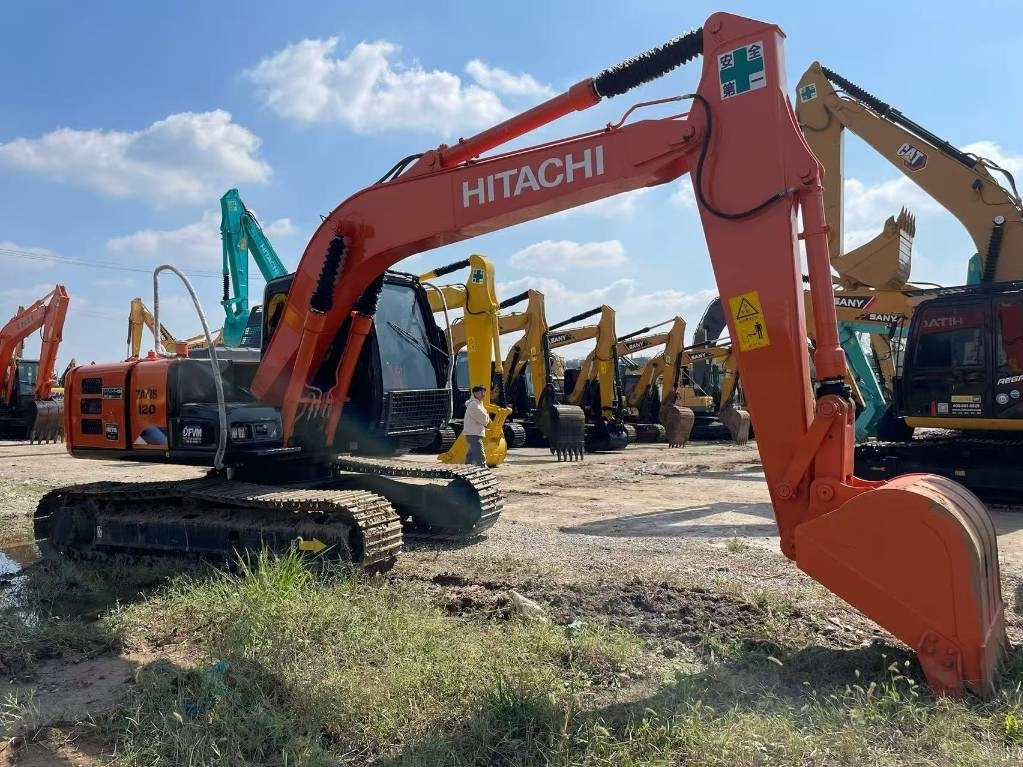 Hitachi ZX 120  - حفار زاحف: صورة 5 Hitachi ZX 120  - حفار زاحف: صورة 5