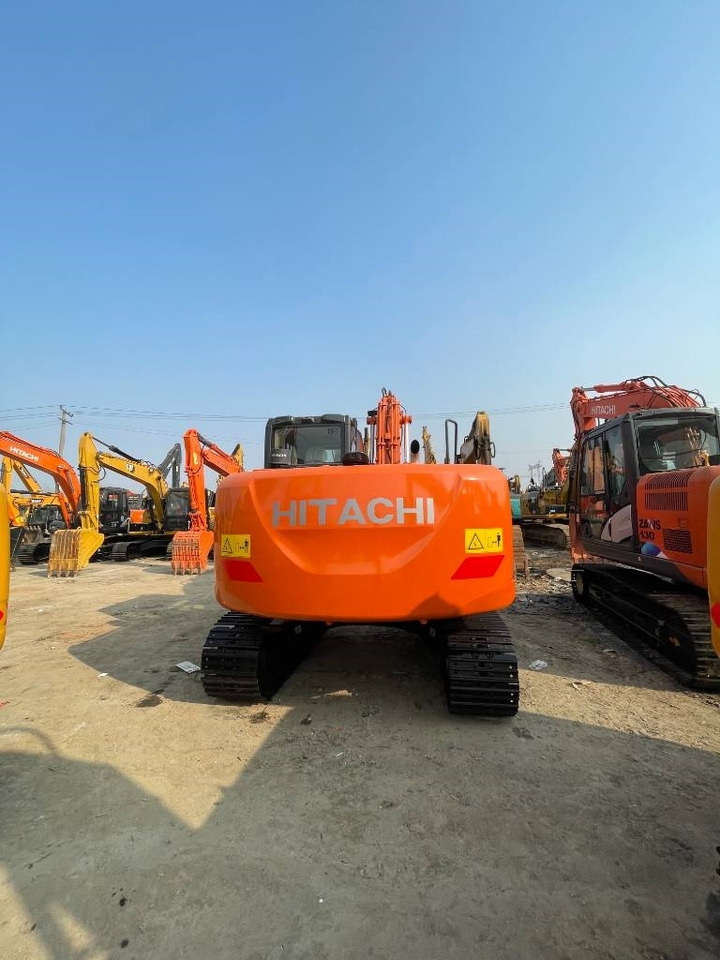 Hitachi ZX 130 - حفار زاحف: صورة 2 Hitachi ZX 130 - حفار زاحف: صورة 2