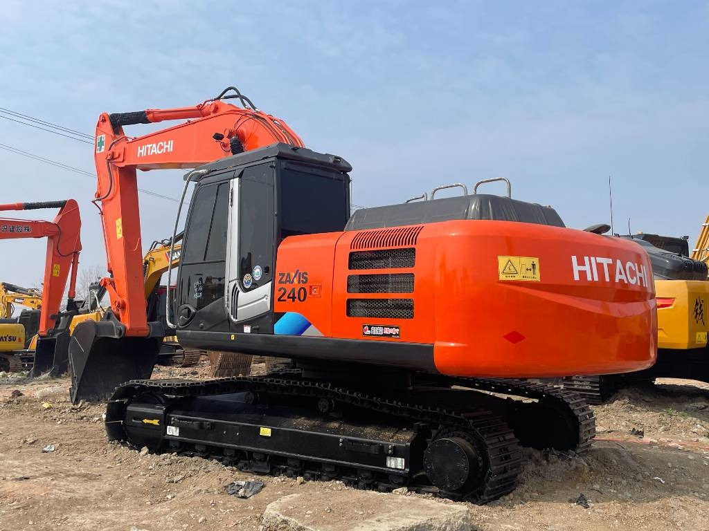 Hitachi ZX 240 - حفار زاحف: صورة 1 Hitachi ZX 240 - حفار زاحف: صورة 1