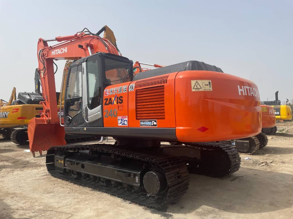 Hitachi ZX 240 - حفار زاحف: صورة 1 Hitachi ZX 240 - حفار زاحف: صورة 1