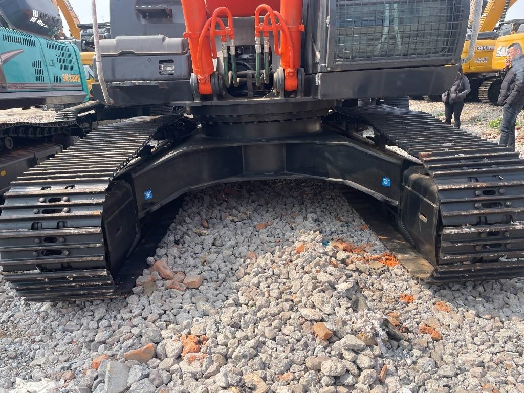 Hitachi ZX 360 - حفار زاحف: صورة 5 Hitachi ZX 360 - حفار زاحف: صورة 5