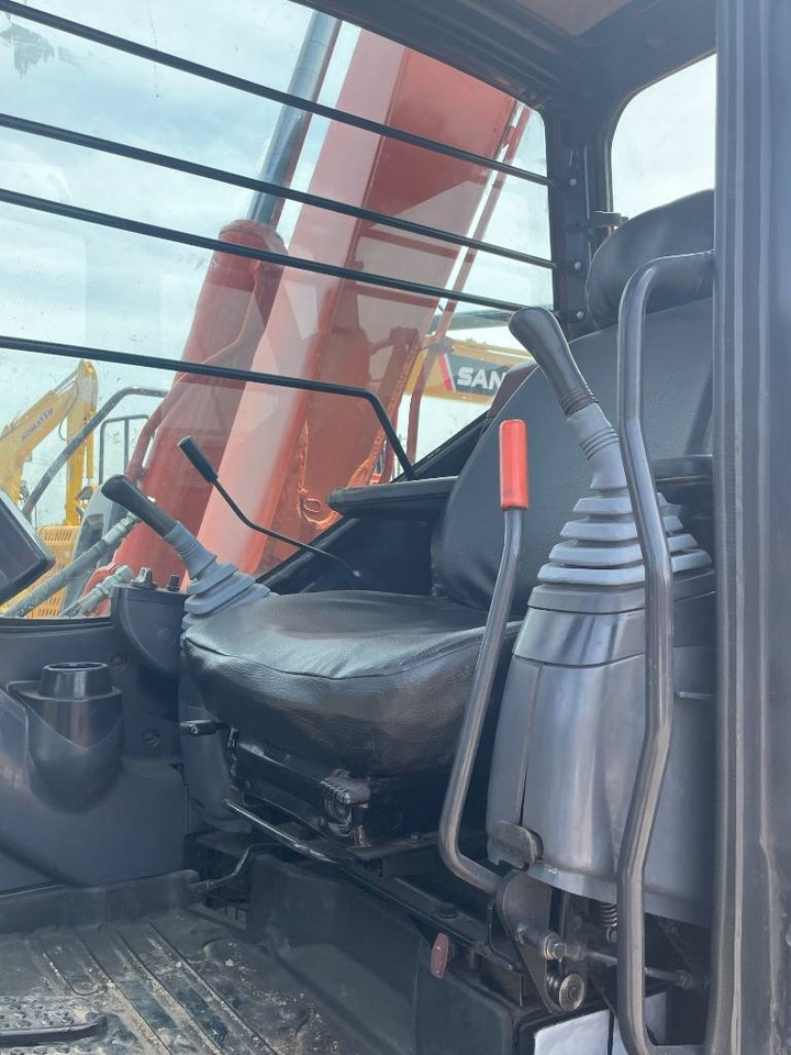 Hitachi ZX 70 - حفار صغير: صورة 5 Hitachi ZX 70 - حفار صغير: صورة 5