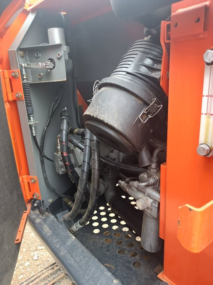 Hitachi ZX 70 - حفار زاحف: صورة 5 Hitachi ZX 70 - حفار زاحف: صورة 5