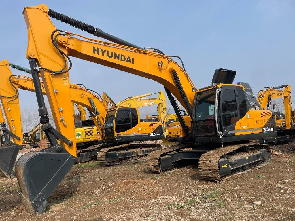 Hyundai 220-9S - حفار زاحف: صورة 5 Hyundai 220-9S - حفار زاحف: صورة 5