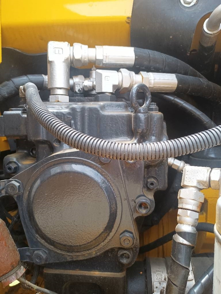 Komatsu PC 120-8 - حفار صغير: صورة 4 Komatsu PC 120-8 - حفار صغير: صورة 4