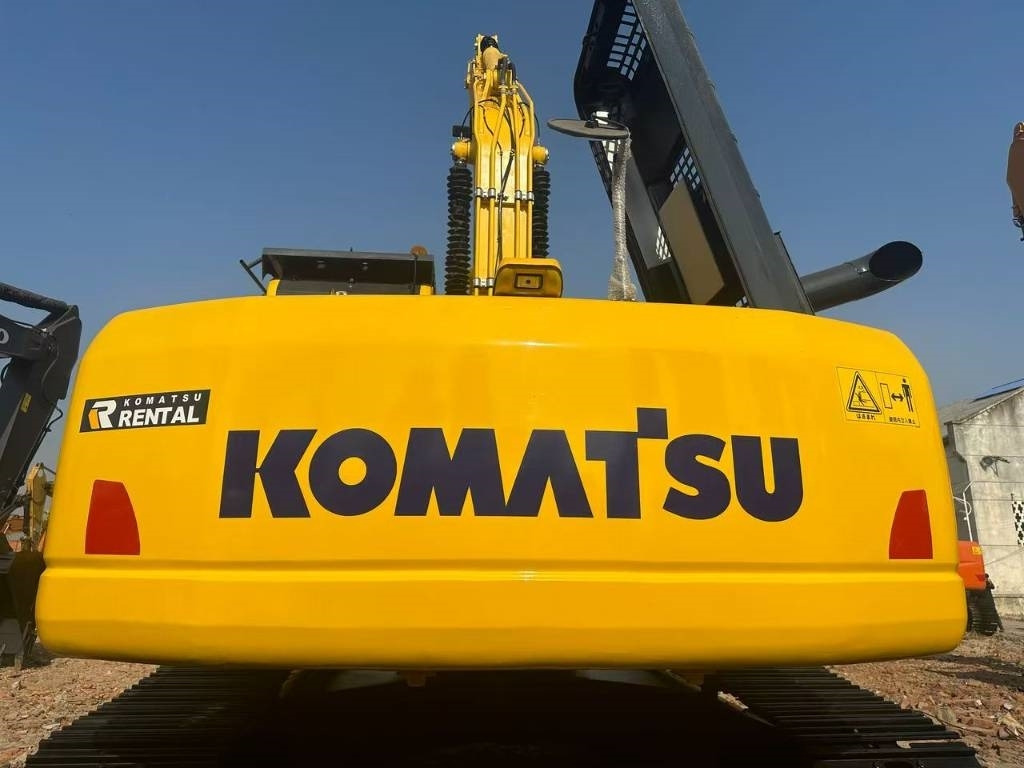 Komatsu PC 240 - حفار زاحف: صورة 4 Komatsu PC 240 - حفار زاحف: صورة 4