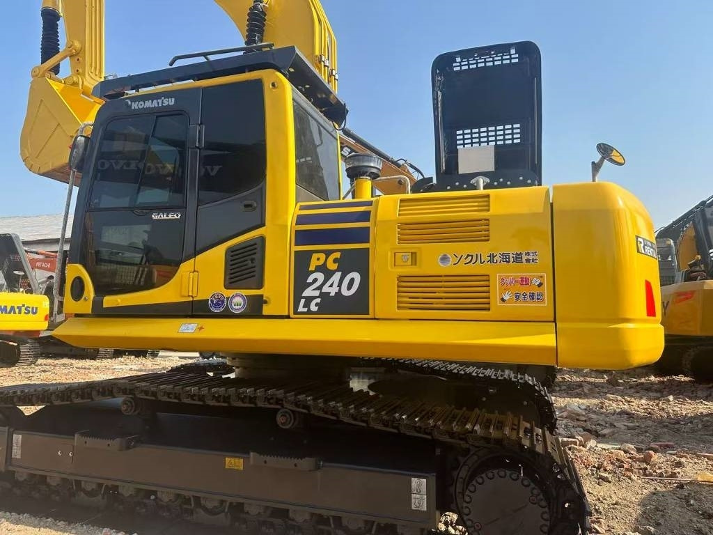 Komatsu PC 240 - حفار زاحف: صورة 5 Komatsu PC 240 - حفار زاحف: صورة 5