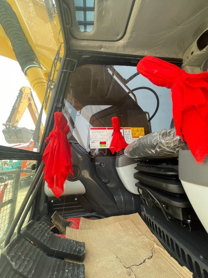 Komatsu PC 240 - حفار زاحف: صورة 5 Komatsu PC 240 - حفار زاحف: صورة 5
