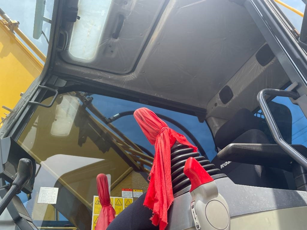 Komatsu PC 350 - حفار زاحف: صورة 4 Komatsu PC 350 - حفار زاحف: صورة 4