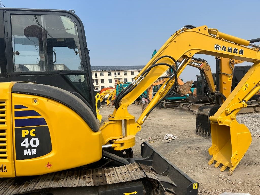 Komatsu PC 40 - حفار زاحف: صورة 2 Komatsu PC 40 - حفار زاحف: صورة 2