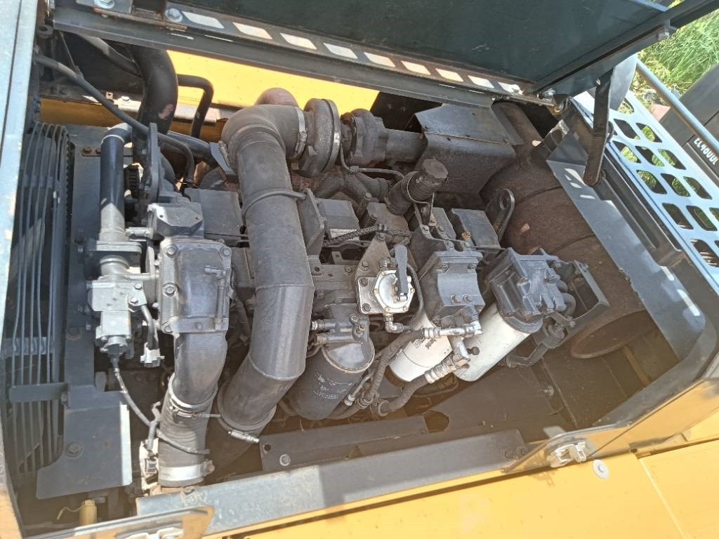 حفار زاحف للبيع  Komatsu PC 450: صورة 12