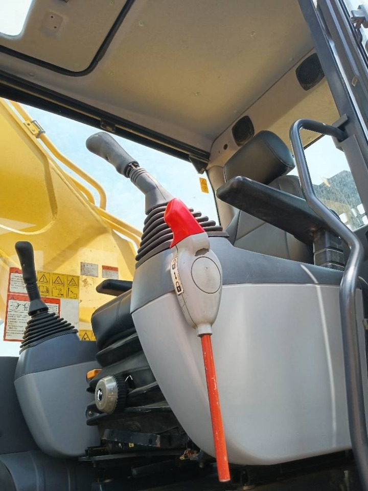 حفار زاحف للبيع  Komatsu PC 450: صورة 6