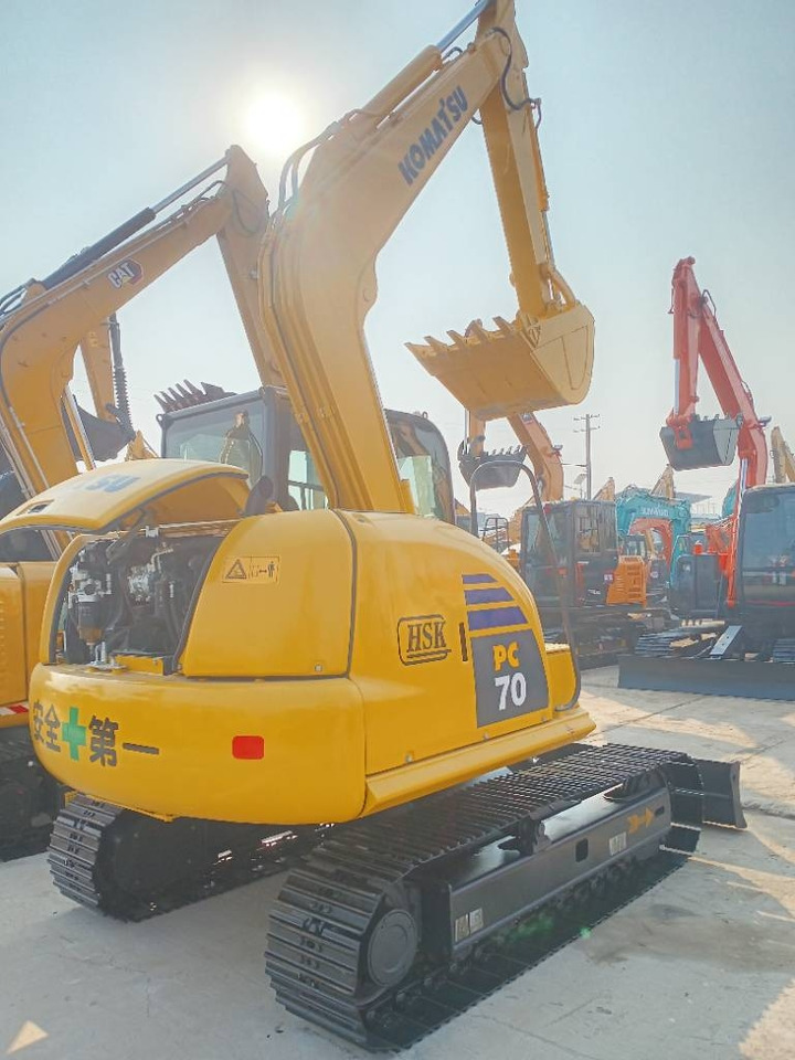 Komatsu PC 70 - حفار صغير: صورة 1 Komatsu PC 70 - حفار صغير: صورة 1