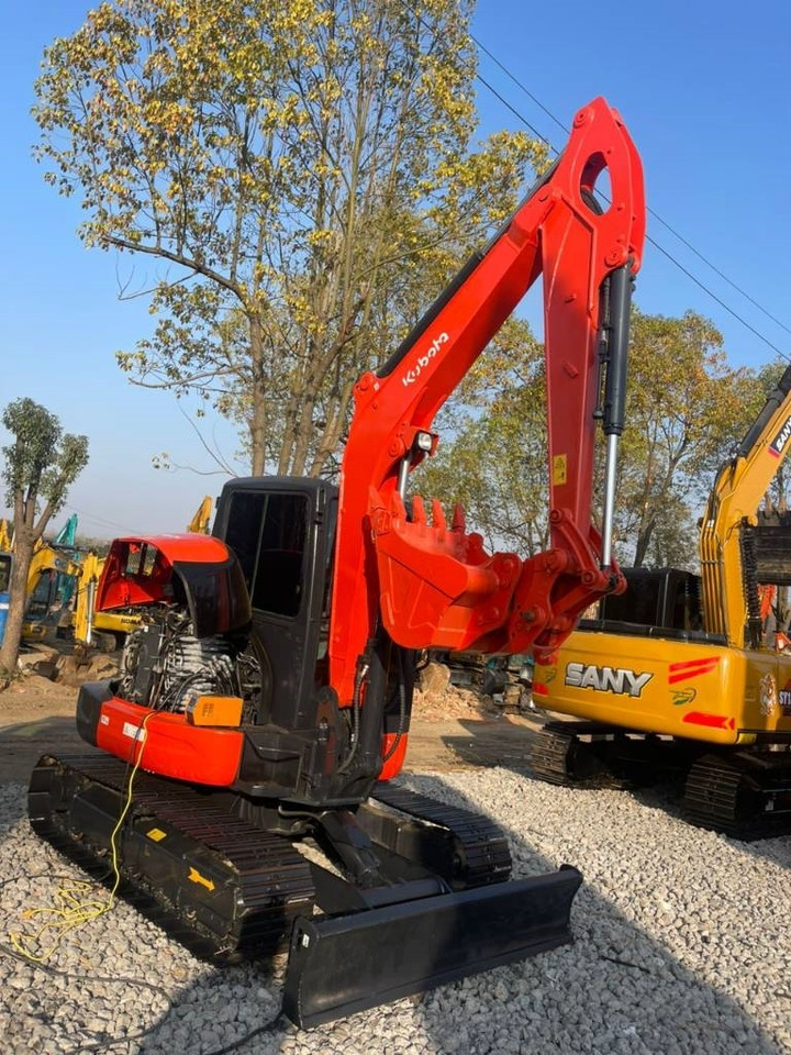 Kubota 165 - حفار زاحف: صورة 2 Kubota 165 - حفار زاحف: صورة 2