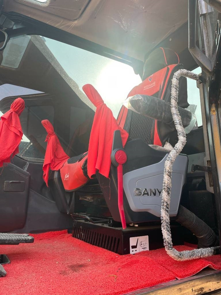 Sany 235  - حفار زاحف: صورة 4 Sany 235  - حفار زاحف: صورة 4