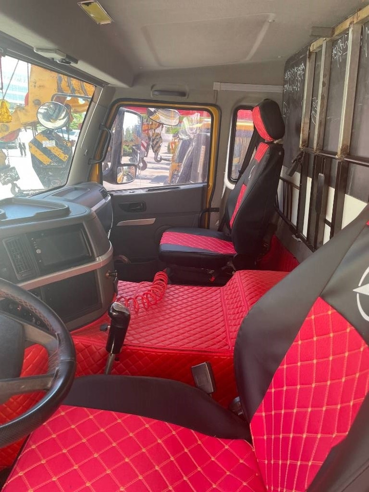 Sany STC800T6 - رافعة لجميع التضاريس: صورة 3 Sany STC800T6 - رافعة لجميع التضاريس: صورة 3