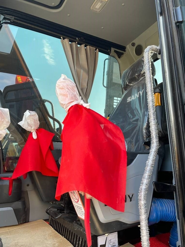 Sany SY 135 C - حفار زاحف: صورة 5 Sany SY 135 C - حفار زاحف: صورة 5