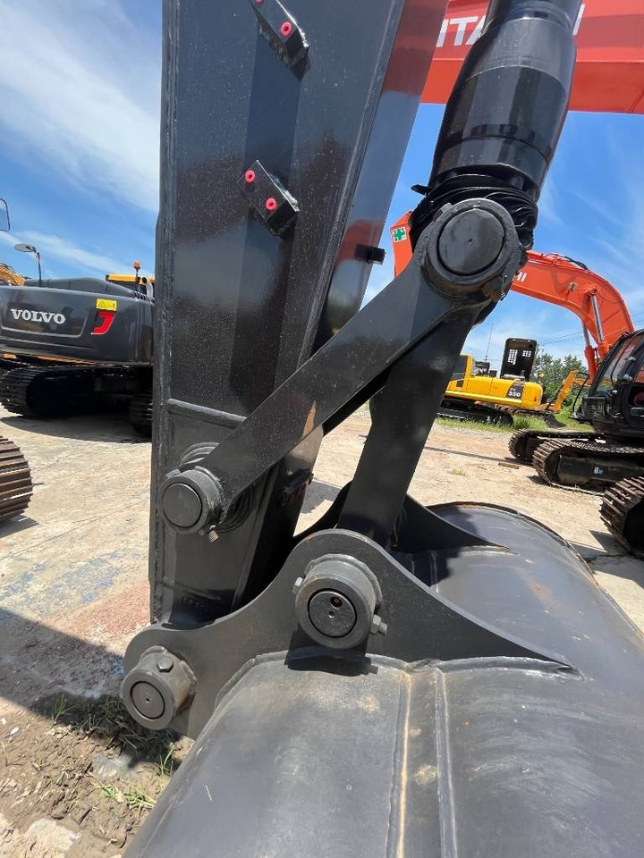 Volvo EC 140 - حفار زاحف: صورة 5 Volvo EC 140 - حفار زاحف: صورة 5