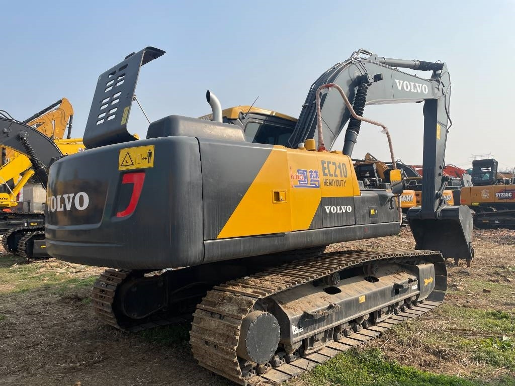 Volvo EC 210 - حفار زاحف: صورة 1 Volvo EC 210 - حفار زاحف: صورة 1