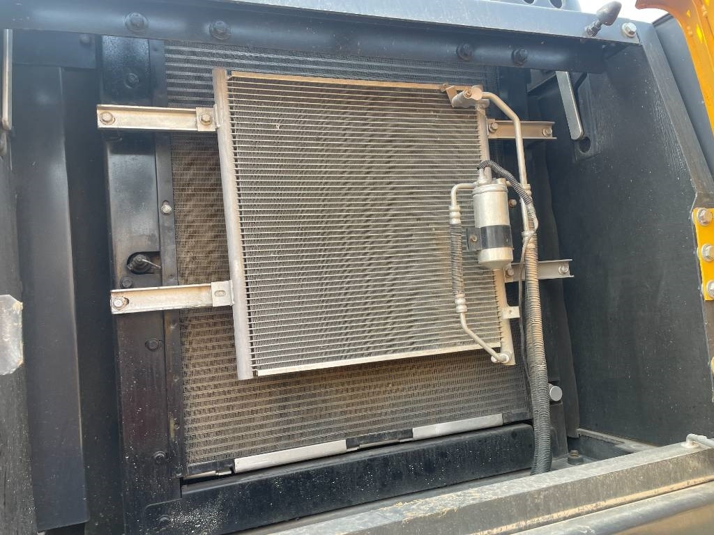 Volvo EC 210 - حفار زاحف: صورة 4 Volvo EC 210 - حفار زاحف: صورة 4