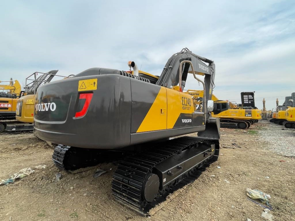 Volvo EC 240 - حفار زاحف: صورة 5 Volvo EC 240 - حفار زاحف: صورة 5