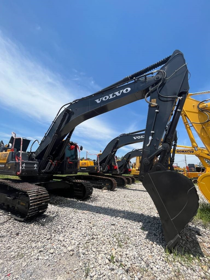 Volvo EC 300 - حفار زاحف: صورة 2 Volvo EC 300 - حفار زاحف: صورة 2