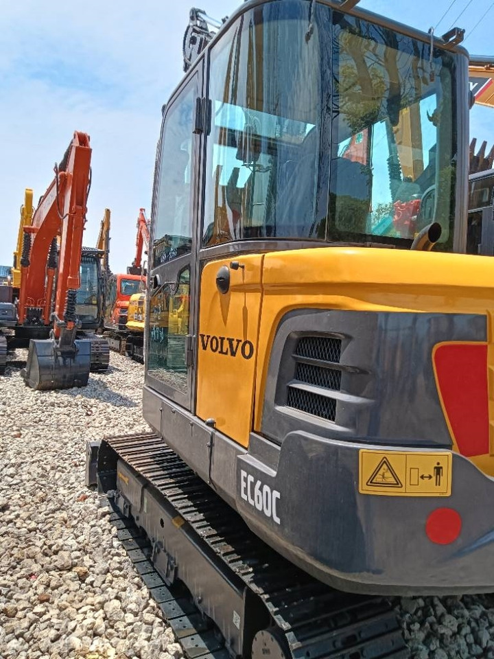 Volvo EC 60 - حفار زاحف: صورة 4 Volvo EC 60 - حفار زاحف: صورة 4