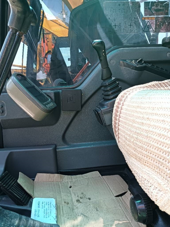 Volvo EC140 - حفار زاحف: صورة 5 Volvo EC140 - حفار زاحف: صورة 5