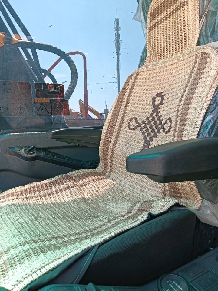 Volvo EC140 - حفار زاحف: صورة 3 Volvo EC140 - حفار زاحف: صورة 3
