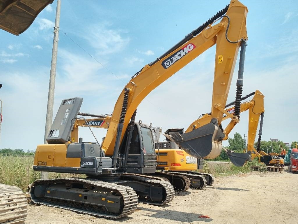 XCMG XE 215 DA - حفار زاحف: صورة 4 XCMG XE 215 DA - حفار زاحف: صورة 4