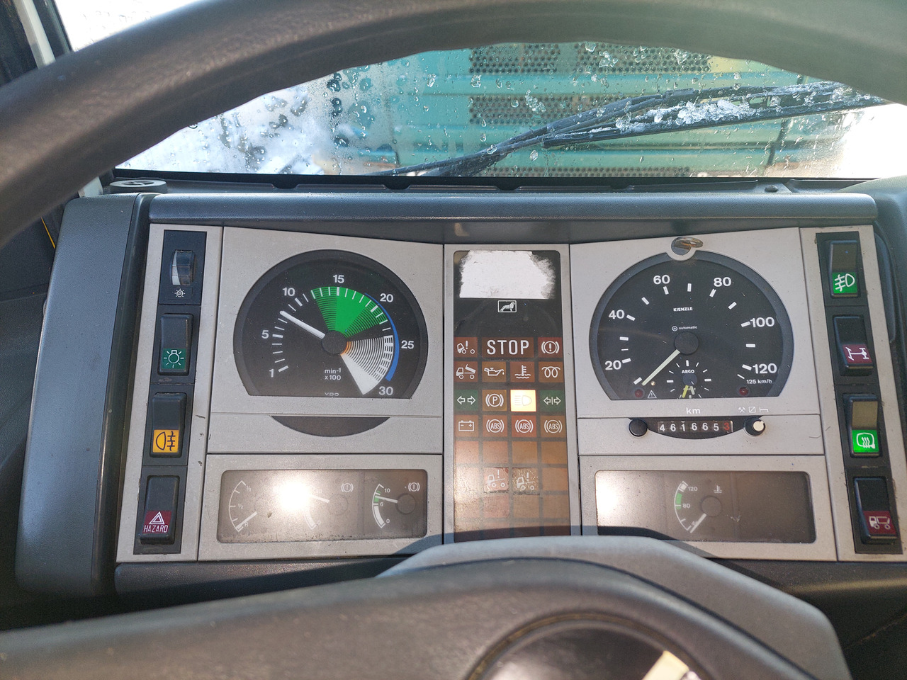 شاحنة ذات ستائر جانبية MAN: صورة 10