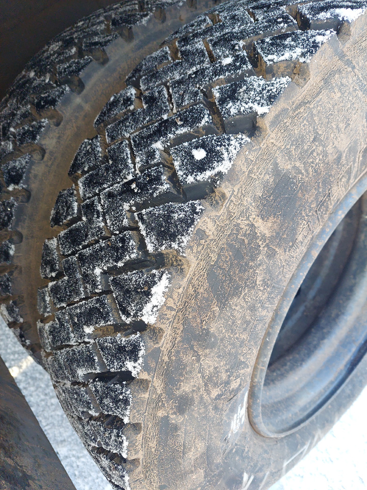 شاحنة ذات ستائر جانبية MAN: صورة 6