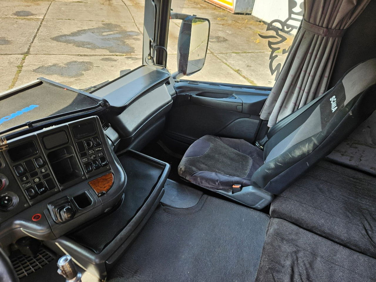 رأس تريلا Scania 114L380 PDE: صورة 15