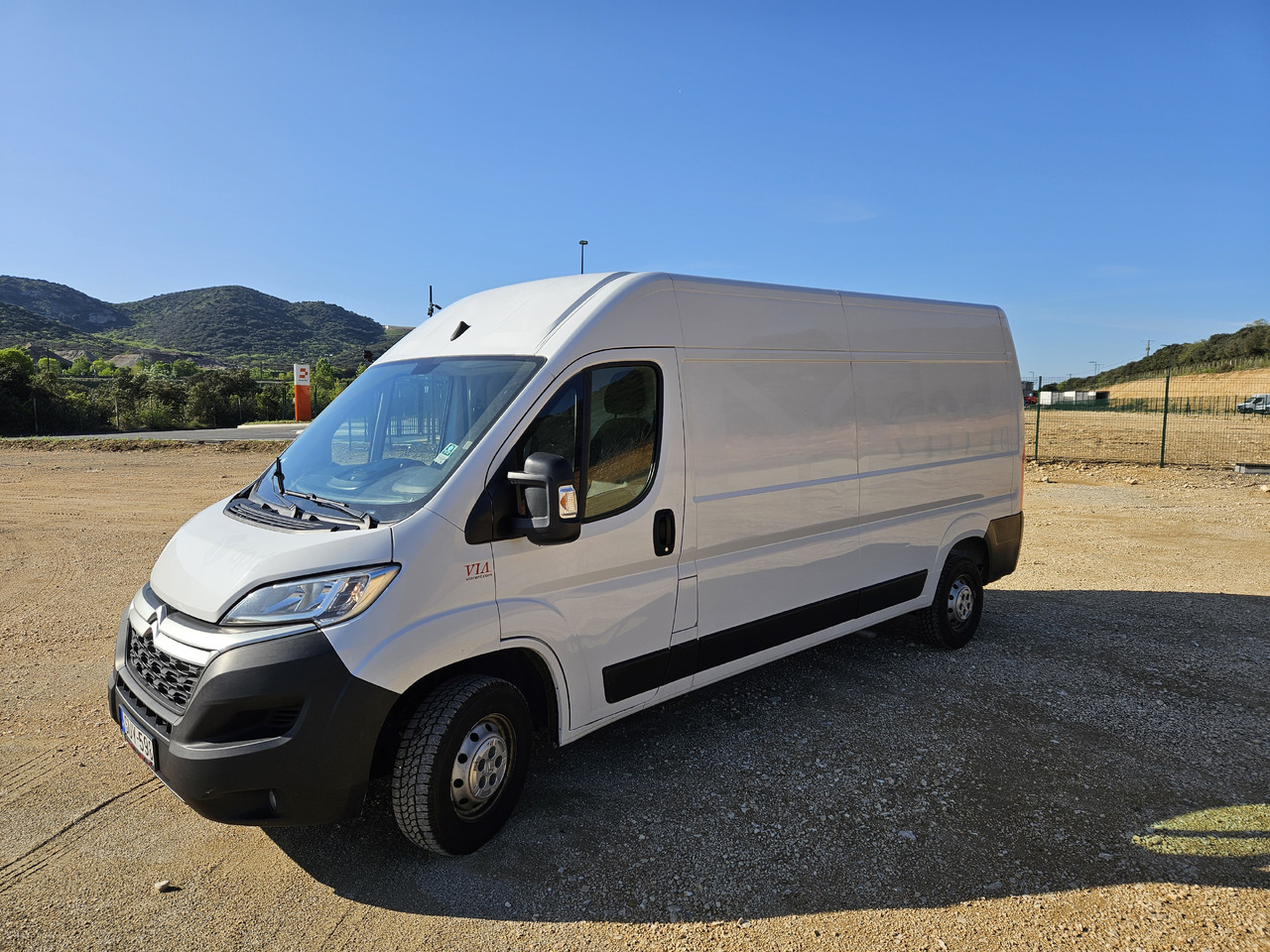 Citröen Jumper Control FT 350 L3H2 2.2 Blue HDI S&S 140 - شاحنة بصندوق مغلق: صورة 2 Citröen Jumper Control FT 350 L3H2 2.2 Blue HDI S&S 140 - شاحنة بصندوق مغلق: صورة 2