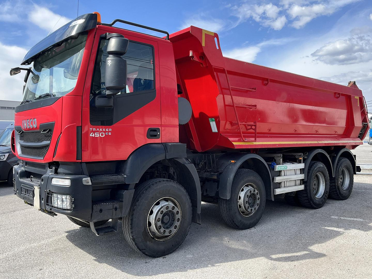 Iveco TRAKKER 8x4, 450, Sklápač - شاحنة قلاب: صورة 4 Iveco TRAKKER 8x4, 450, Sklápač - شاحنة قلاب: صورة 4