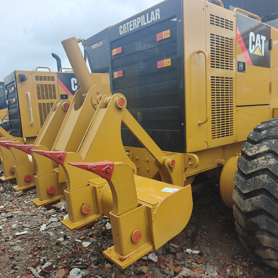 CATERPILLAR 140H Motor Grader - ماكينة تسوية: صورة 5 CATERPILLAR 140H Motor Grader - ماكينة تسوية: صورة 5