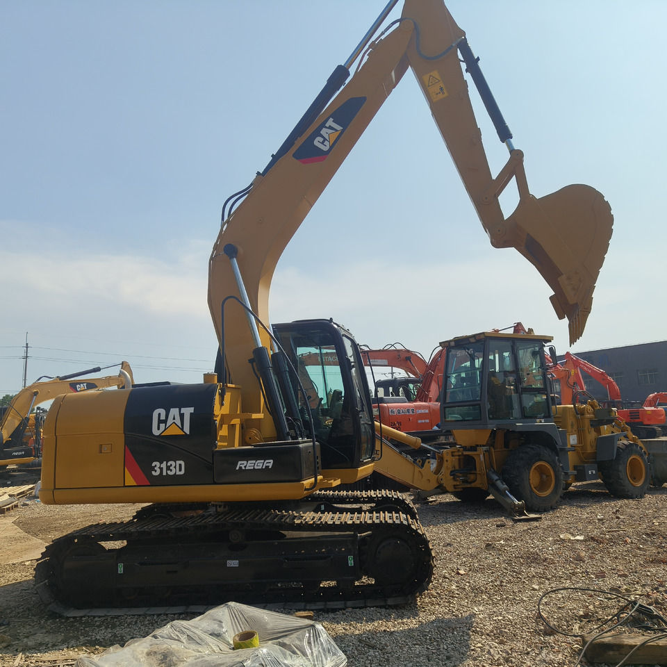 CATERPILLAR 313D - حفار زاحف: صورة 1 CATERPILLAR 313D - حفار زاحف: صورة 1