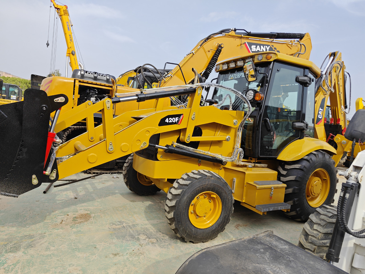 CATERPILLAR 428F backhoe loader - لودر ذو محراث خلفي/ باكهو: صورة 4 CATERPILLAR 428F backhoe loader - لودر ذو محراث خلفي/ باكهو: صورة 4