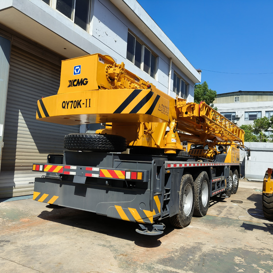 XCMG QY70K - موبايل كرين: صورة 2 XCMG QY70K - موبايل كرين: صورة 2